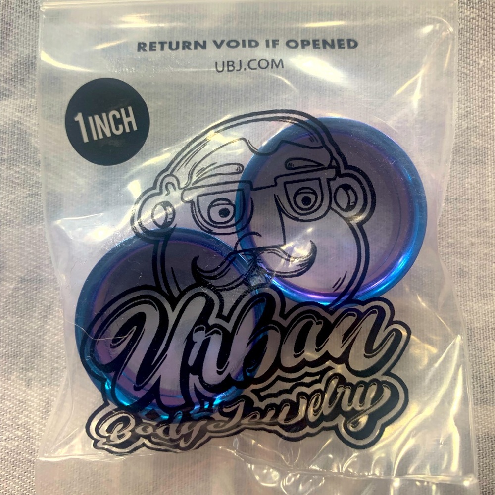 Urban Body Jewelry 1 inch tunnels stretched ear jewelry